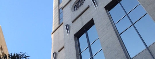 The Enterprise Center Tower 2 is one of Lieux qui ont plu à Deanna.