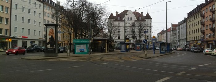 Kurfürstenplatz is one of Posti che sono piaciuti a Peter.