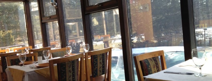 Bombay Indian Restaurant is one of Orte, die Pilgrim 🛣 gefallen.