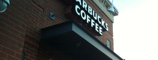 Starbucks is one of สถานที่ที่ Ethan ถูกใจ.