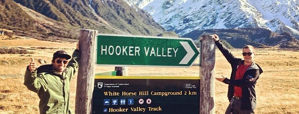 Hooker Lake is one of Dream Trip.