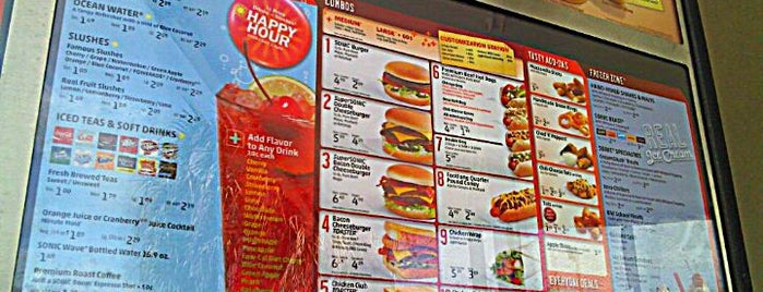 Sonic Drive-In is one of Lugares favoritos de Bradley.