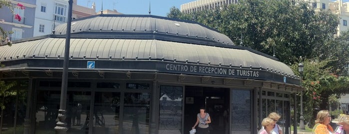Oficina De Turismo is one of Oficinas de turismo.