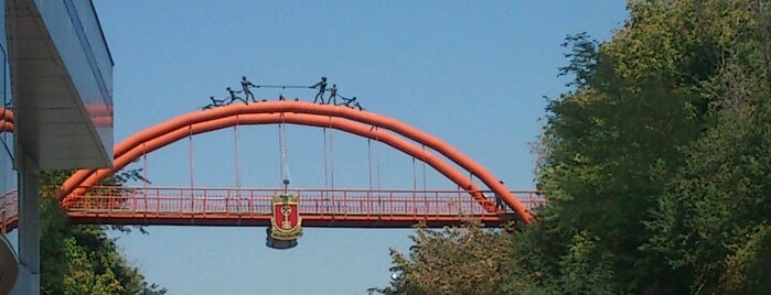 New Town Bridge is one of S'list.