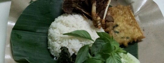 Rumah Makan Bebek Joglo H.Slamet is one of my culinary.