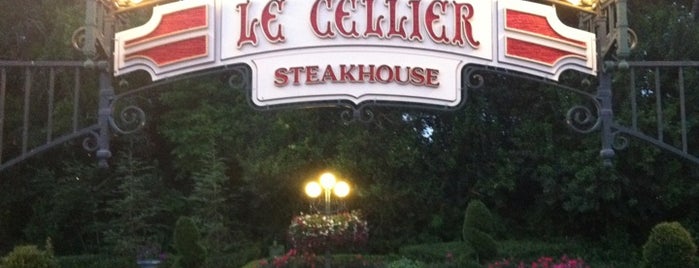 Le Cellier Steakhouse is one of Restaurantes em Epcot.