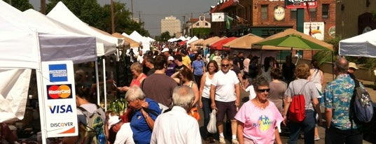 Cherry Street Farmers Market is one of Shelley’s Liked Places.