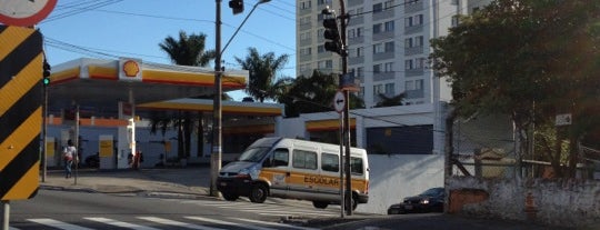 Posto Shell is one of สถานที่ที่ Verônica ถูกใจ.