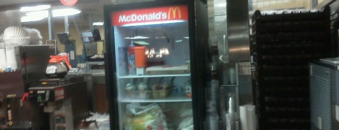 McDonald's is one of Betzy : понравившиеся места.