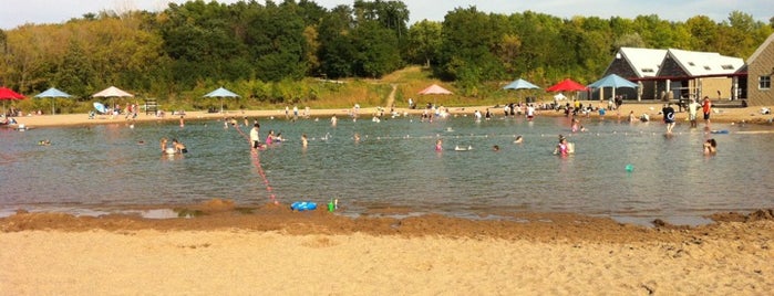 Elm Creek Swimming Beach is one of Lugares favoritos de Ernesto.