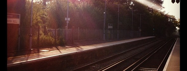 Aylesford Railway Station (AYL) is one of Kent Train Stations.