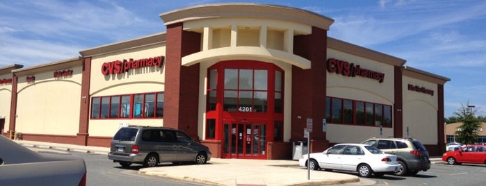 CVS Pharmacy is one of Lieux qui ont plu à Maria.