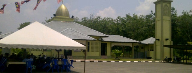 Masjid Kampung Bintang is one of Masjid & Surau, MY #1.
