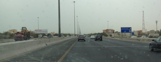 طريق الملك عبدالعزيز بن عبدالرحمن آل سعود is one of Tempat yang Disukai Feras.