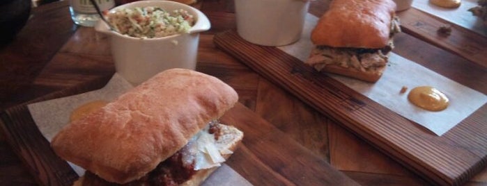 Meat & Bread is one of good lunch in Gastown.