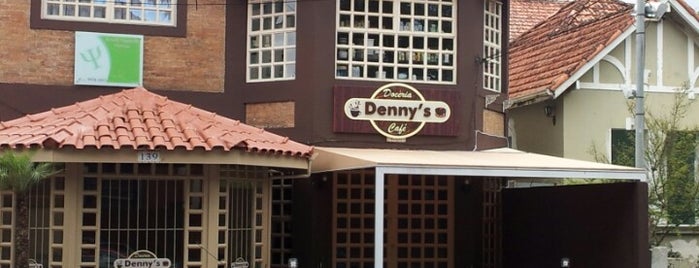 Doceria Denny's is one of Orte, die Maggie gefallen.