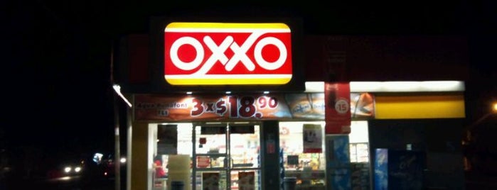 OXXO is one of Lugares favoritos de Adán.