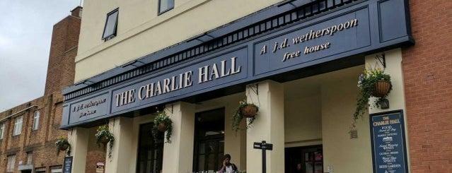 The Charlie Hall (Wetherspoon) is one of สถานที่ที่ Carl ถูกใจ.