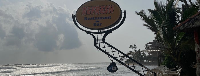 Refresh Restaurant is one of Tempat yang Disimpan Tanya.