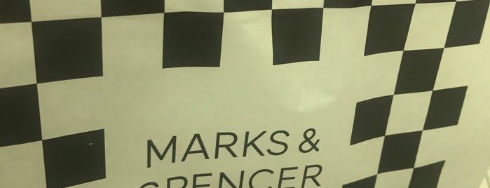 Marks & Spencer is one of Orte, die Jaymee gefallen.