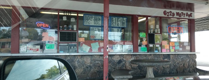 Lou's Drive-In is one of Dinner Night Bucket List.