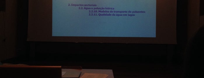 Departamento de Engenharia Civil is one of Universidade de Coimbra.