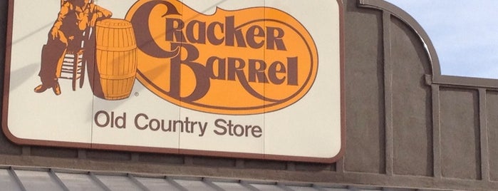 Cracker Barrel Old Country Store is one of Lugares favoritos de Dan.