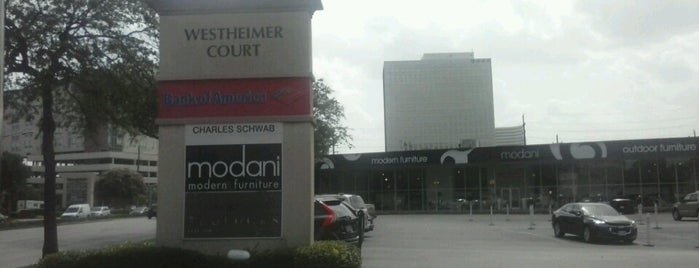 Westheimer Court is one of Locais curtidos por Juanma.