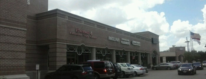 Sage Plaza Retail Center is one of Juanma : понравившиеся места.
