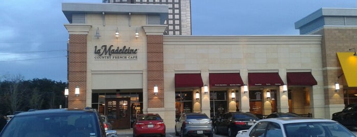 la Madeleine French Bakery & Café Tanglewood is one of Orte, die Glenn gefallen.
