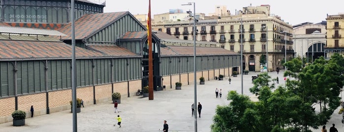 Plaça Comercial is one of Tempat yang Disukai Dominic.