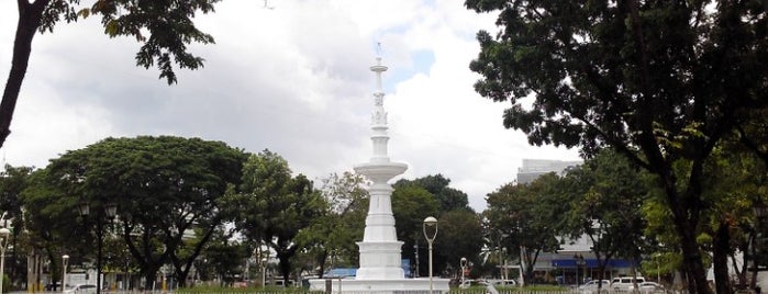 Fuente Osmeña Circle is one of South East Asia Travel List.