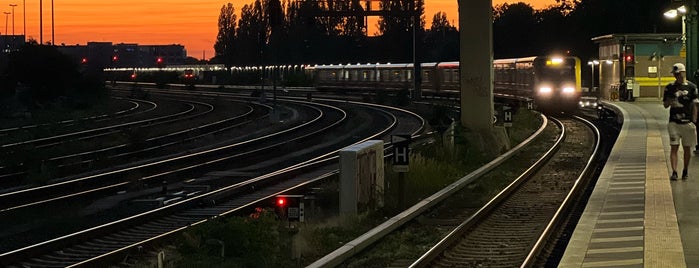 S+U Hermannstraße is one of Besuchte Berliner Bahnhöfe.