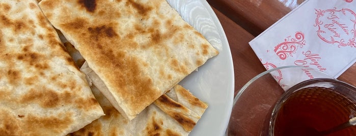 Tarihi Çınaraltı Kahvesi is one of Hüseyin 님이 좋아한 장소.