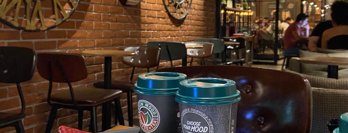 Brew Mood Coffee & Tea is one of Tempat yang Disimpan Elif.