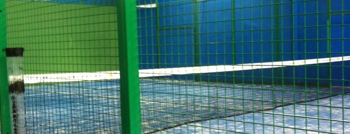Padel Top is one of Clubs Esportius.