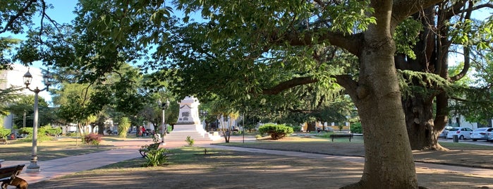 Plaza Independencia is one of Chascomús 2024.