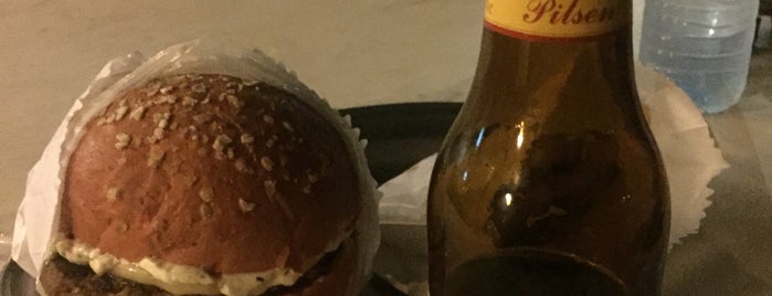 Quiri Quiri Gourmet Burger is one of 2019 - Chapada dos Veadeiros.