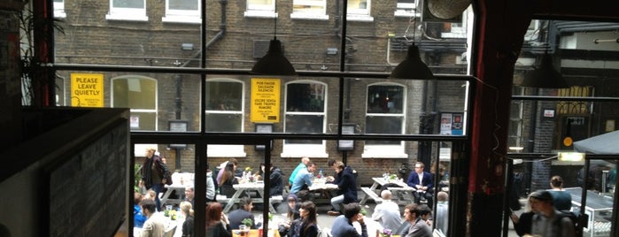 Cafe 1001 is one of Londen.