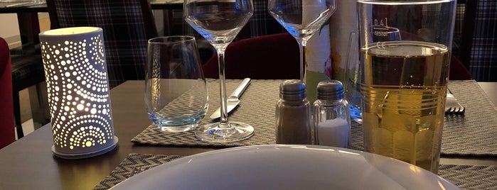 Restaurant & Hotelbar is one of Horacioさんのお気に入りスポット.
