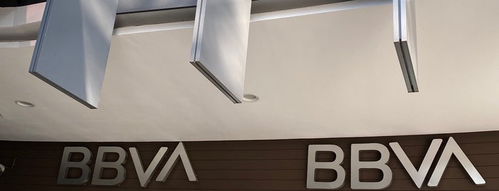 BBVA Bancomer is one of Lugares favoritos de Horacio.