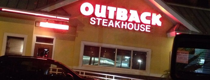 Outback Steakhouse is one of Lieux qui ont plu à Orlany.
