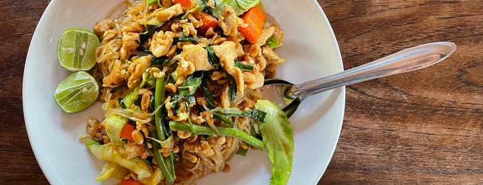 Yang Thaifood is one of Любимые места.