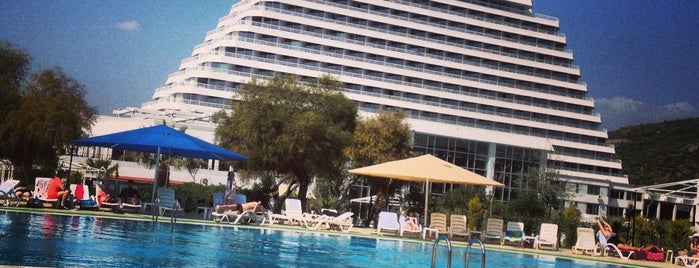 Sürmeli Efes Hotel is one of Jerfi Can : понравившиеся места.