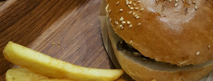 Mm&G's Burger is one of Bostancı.