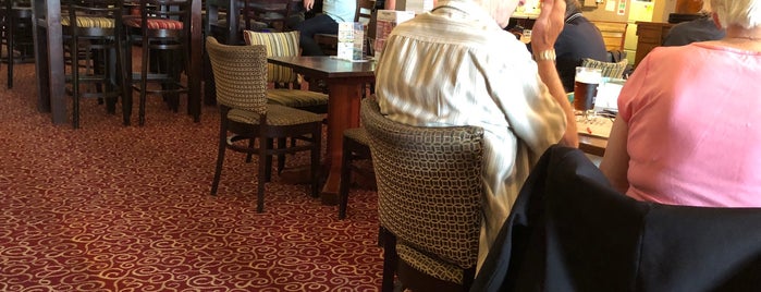 The First Post (Wetherspoon) is one of Places with Free Wi-Fi.