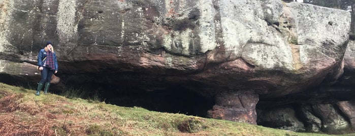 St Cuthbert’s Cave is one of Lieux qui ont plu à Tristan.