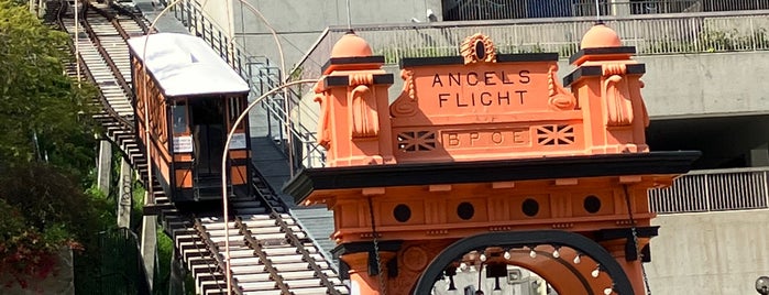 Angels Flight Railway is one of สถานที่ที่บันทึกไว้ของ Elena.