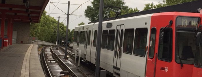 H Escher Straße is one of KVB Stadtbahn Haltestellen.