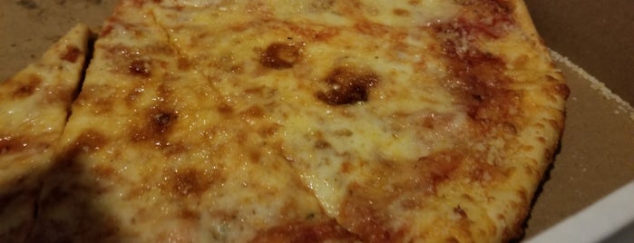 Paisano's Pizza is one of Pie.
